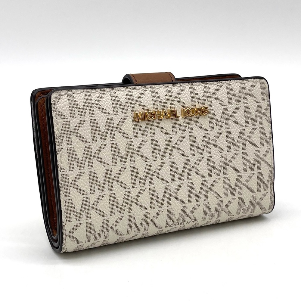 Michael Kors Medium Bifold Zip Corner Wallet - Picture 3 of 8